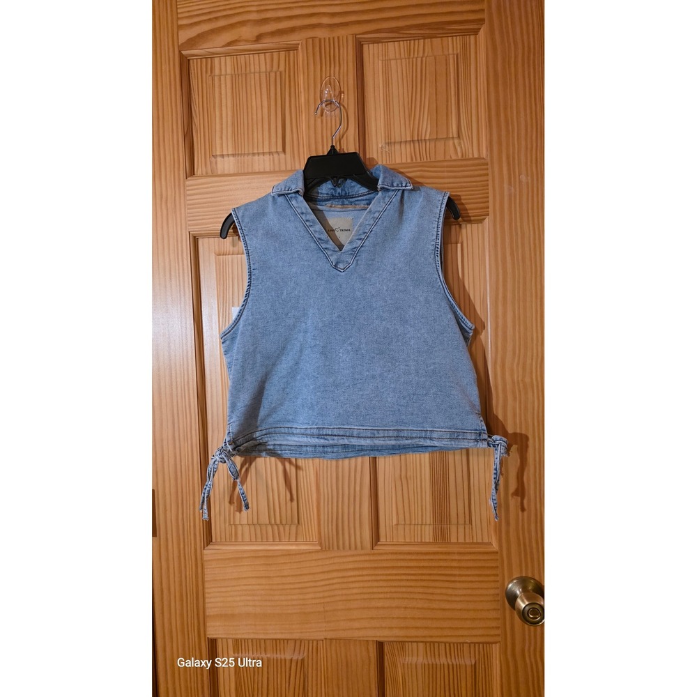 Love Trends Light Wash Denim Cropped Vest Top V-Neck Side Tie Blue Large